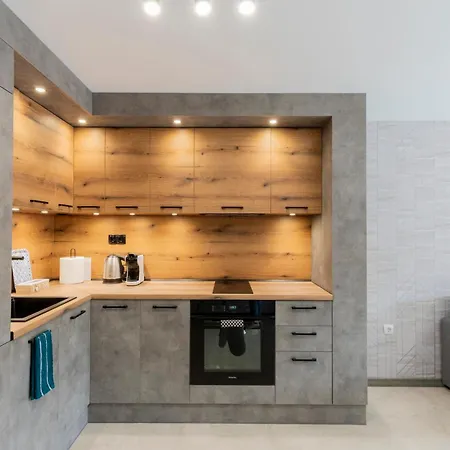 Urban Five #1 - Stylish One-bedroom With Kitchen & Parking * Veliko Tŭrnovo