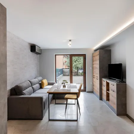 Urban Five #1 - Stylish One-bedroom With Kitchen & Parking Veliko Tárnovo